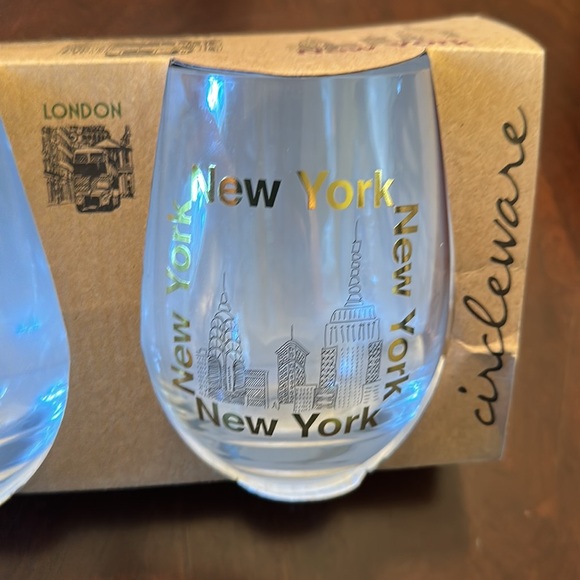 Set of Stemless Wine Glasses - Picture 2 of 6